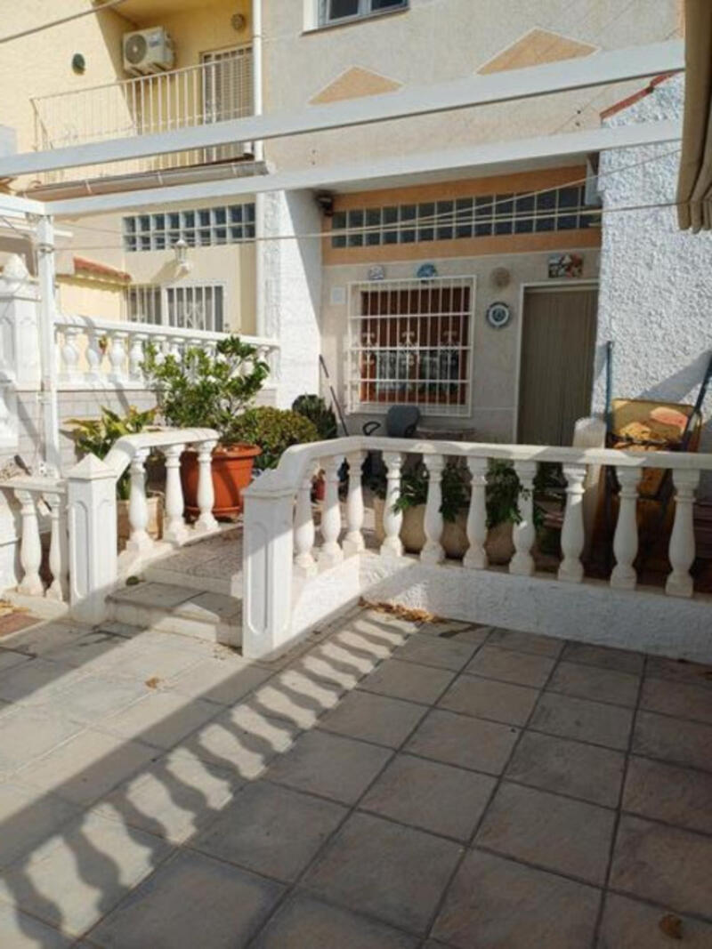 2 bedroom Townhouse for sale