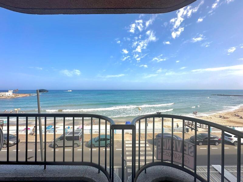 Lejlighed til salg i Torrevieja, Alicante