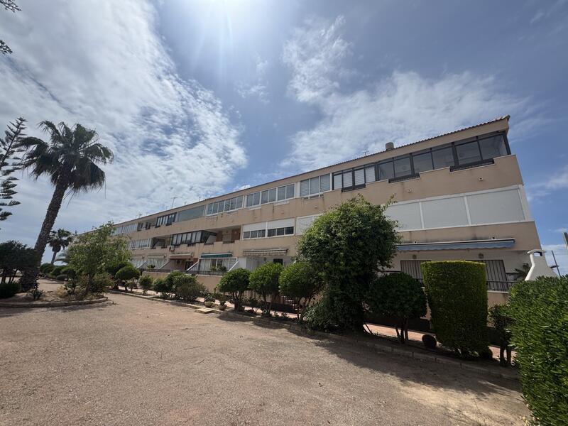 Leilighet til salgs i Mil Palmeras, Alicante