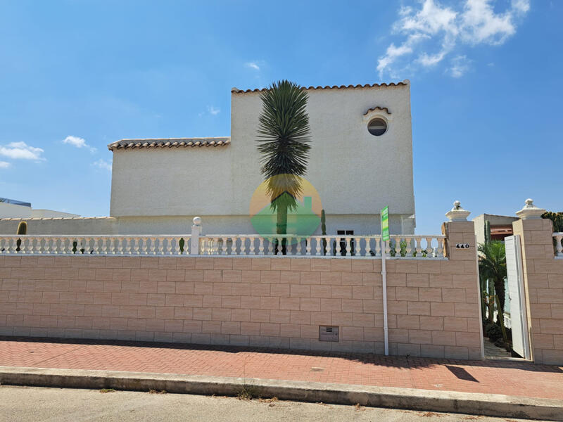 3 slaapkamer Villa Te koop