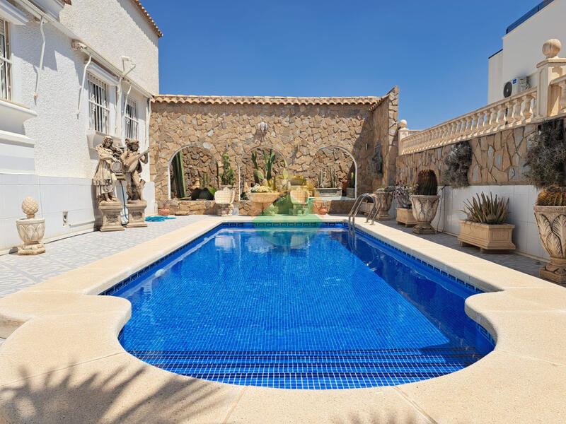 3 slaapkamer Villa Te koop