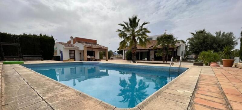Villa en venta en Murcia, Murcia
