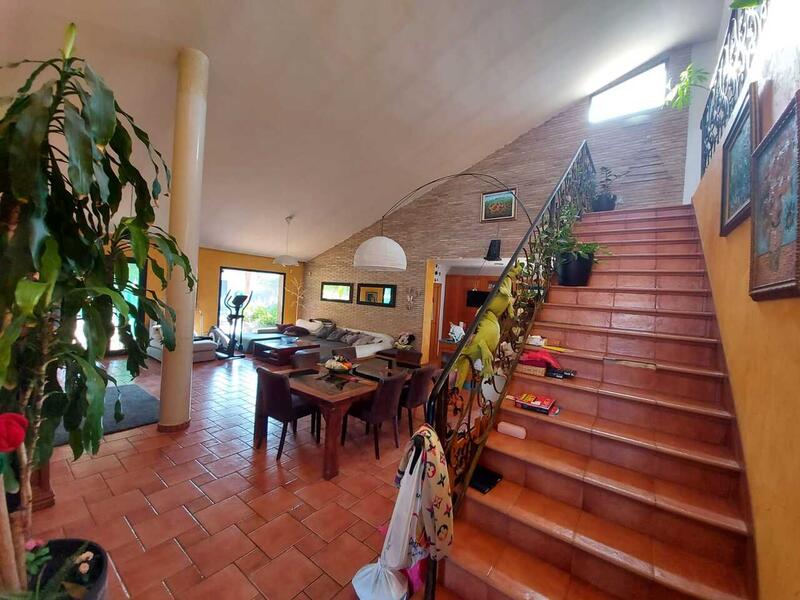 7 Cuarto Villa en venta