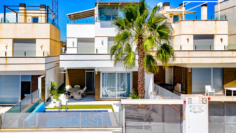 Villa en venta en Orihuela Costa, Alicante