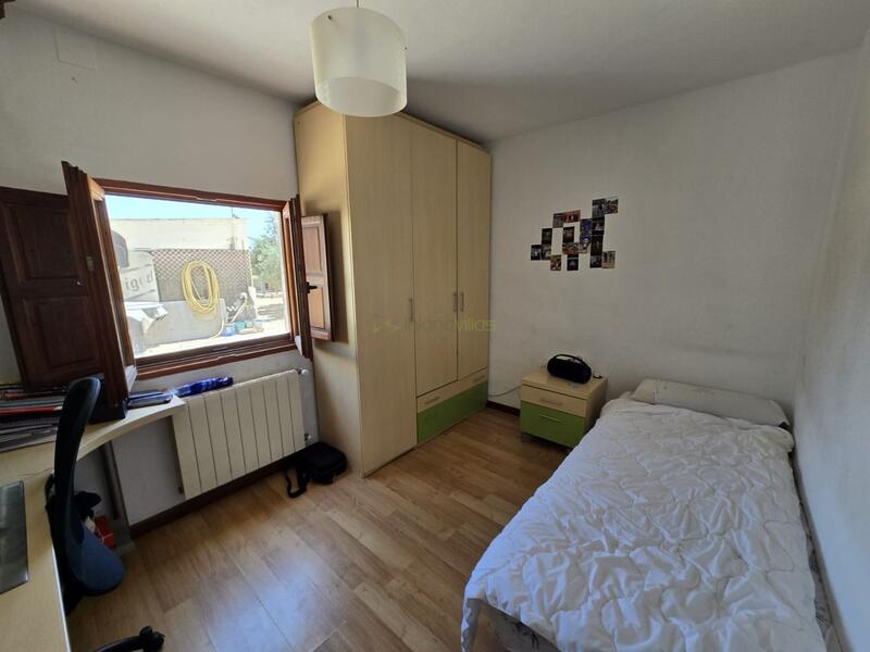 4 slaapkamer Landhuis Te koop