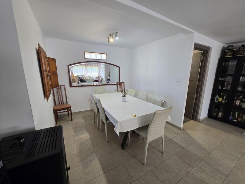 4 slaapkamer Landhuis Te koop