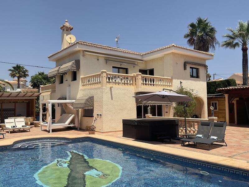 Villa à vendre dans Calpe, Alicante
