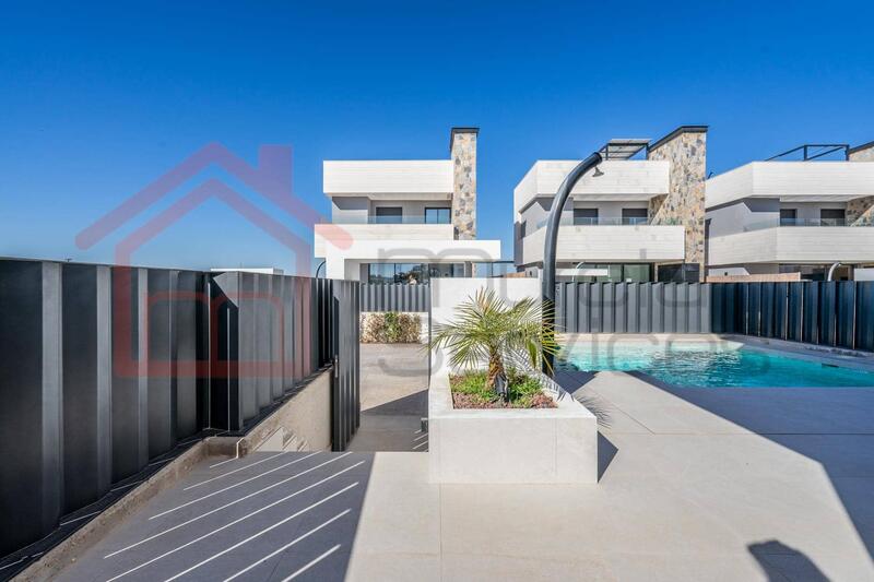 3 Cuarto Villa en venta