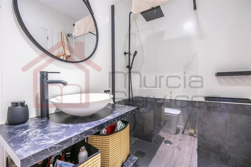 2 slaapkamer Appartement Te koop