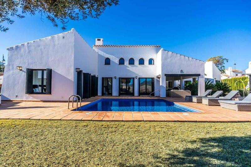 Villa for sale in El Valle Golf, Murcia