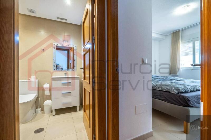 3 slaapkamer Gezinswoning Te koop