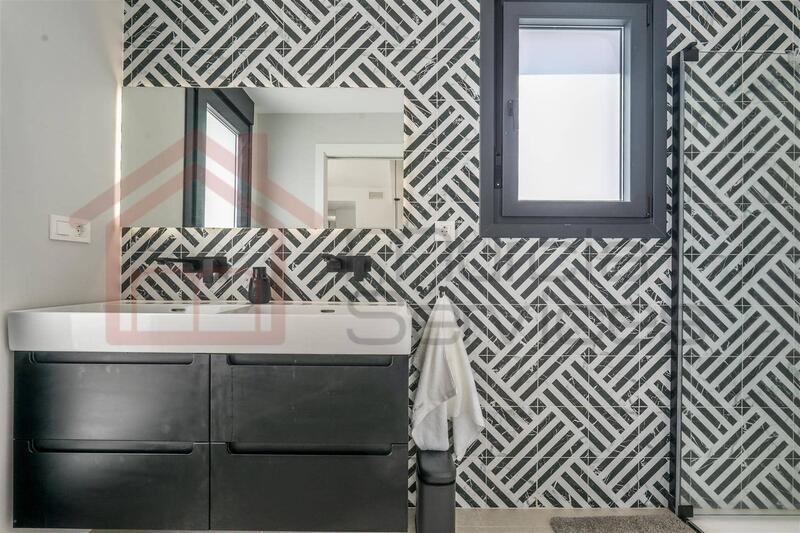 4 Cuarto Villa en venta