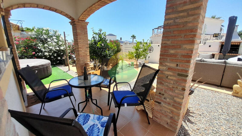 2 Schlafzimmer Villa zu verkaufen