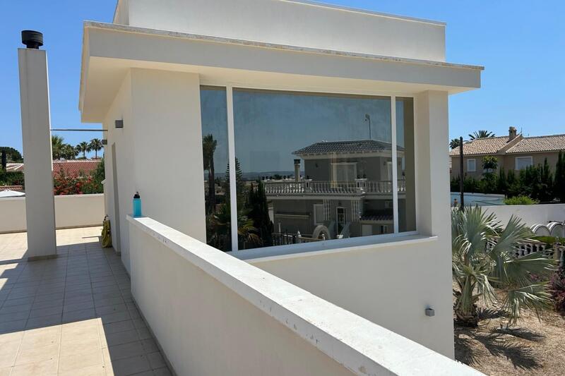 4 slaapkamer Villa Te koop