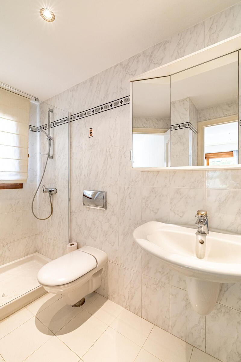 5 slaapkamer Villa voor lange termijn huur