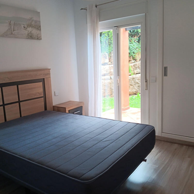 4 slaapkamer Villa voor lange termijn huur