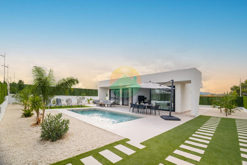 3 slaapkamer Villa Te koop