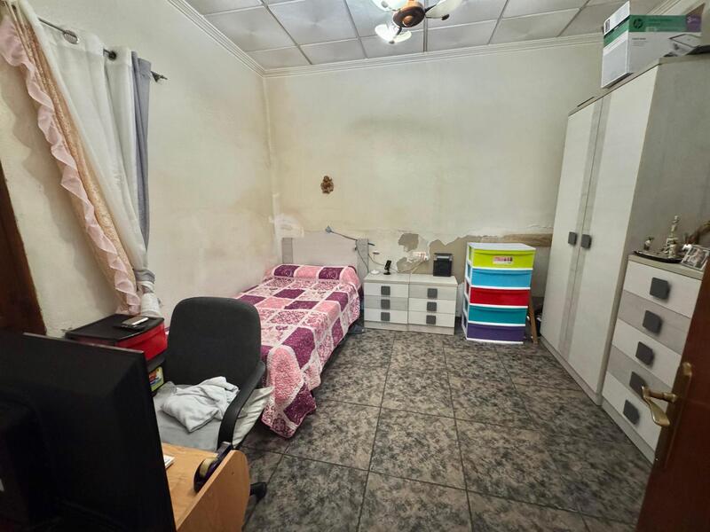 3 спальная комната вилла продается