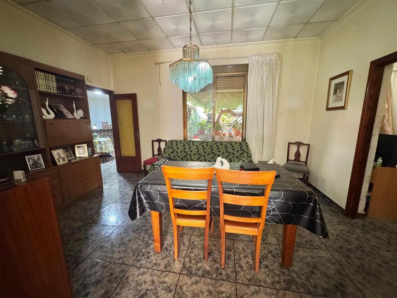 3 спальная комната вилла продается