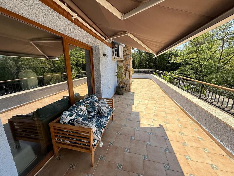 4 slaapkamer Villa Te koop