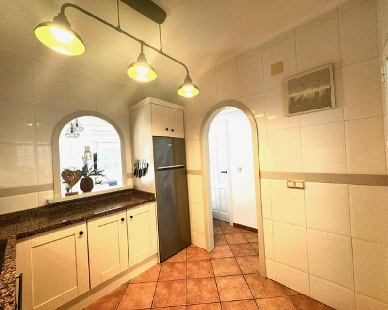 5 bedroom Villa for sale