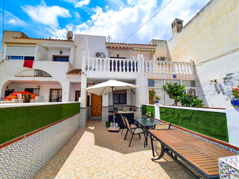 Byhus til salg i Torrevieja, Alicante