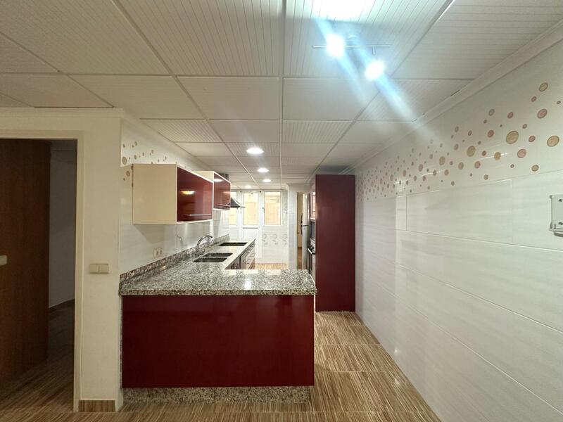 4 slaapkamer Appartement Te koop