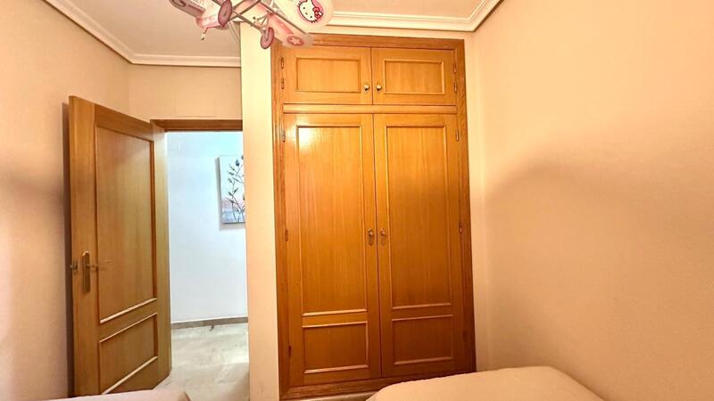 3 bedroom Apartment for sale