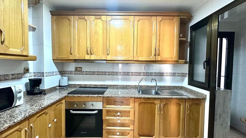 3 bedroom Apartment for sale
