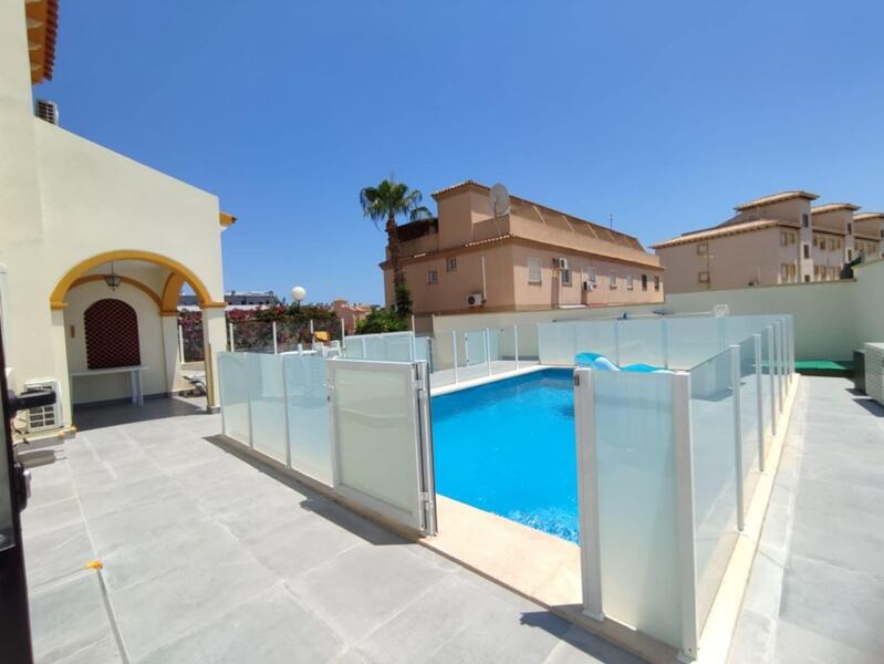2 Cuarto Villa en venta