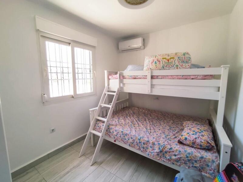 2 Cuarto Villa en venta