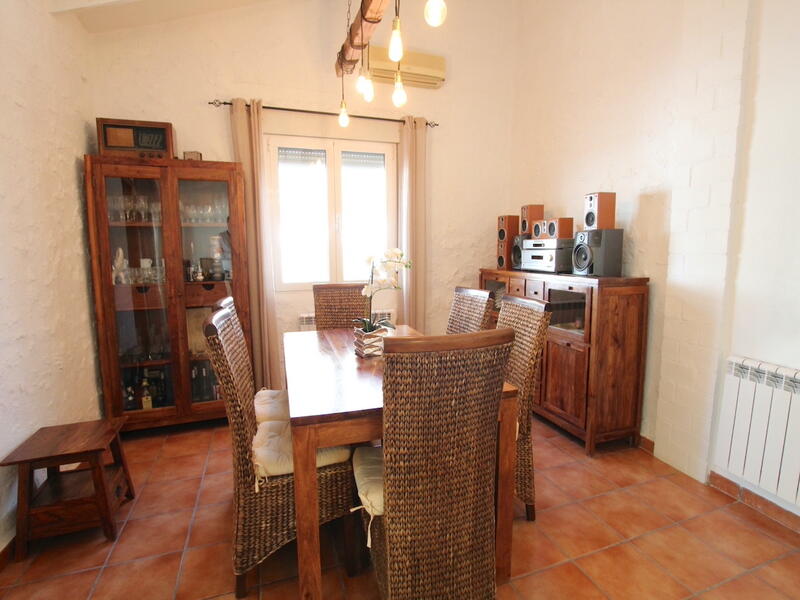 3 Schlafzimmer Landhaus zu verkaufen