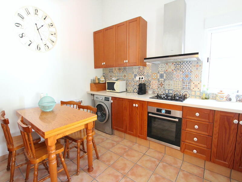 3 Schlafzimmer Landhaus zu verkaufen