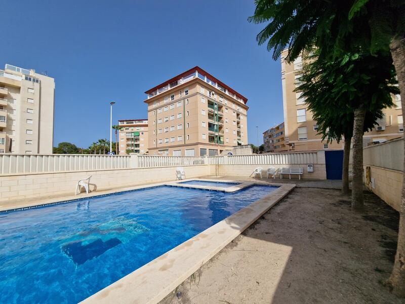 2 slaapkamer Appartement Te koop