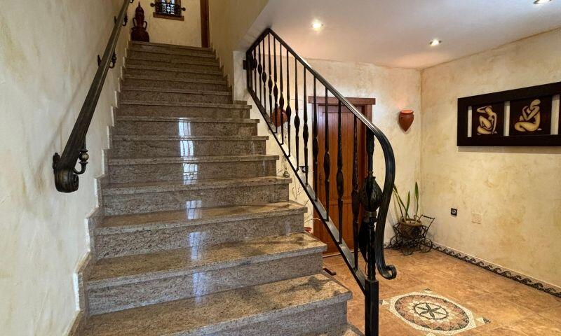 8 chambre Villa à vendre