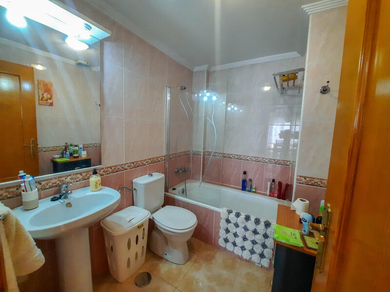 2 slaapkamer Appartement Te koop