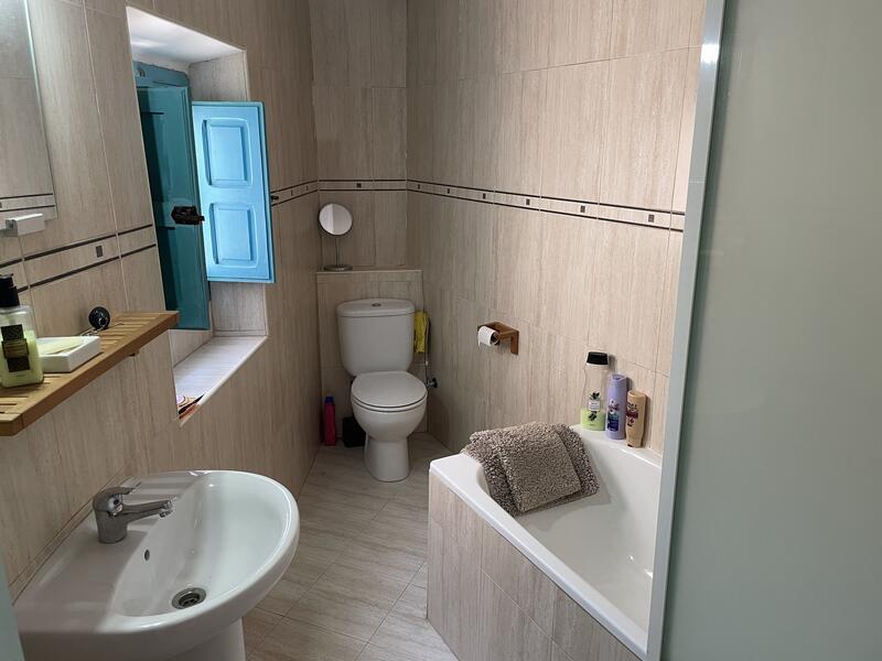 3 bedroom Townhouse for sale