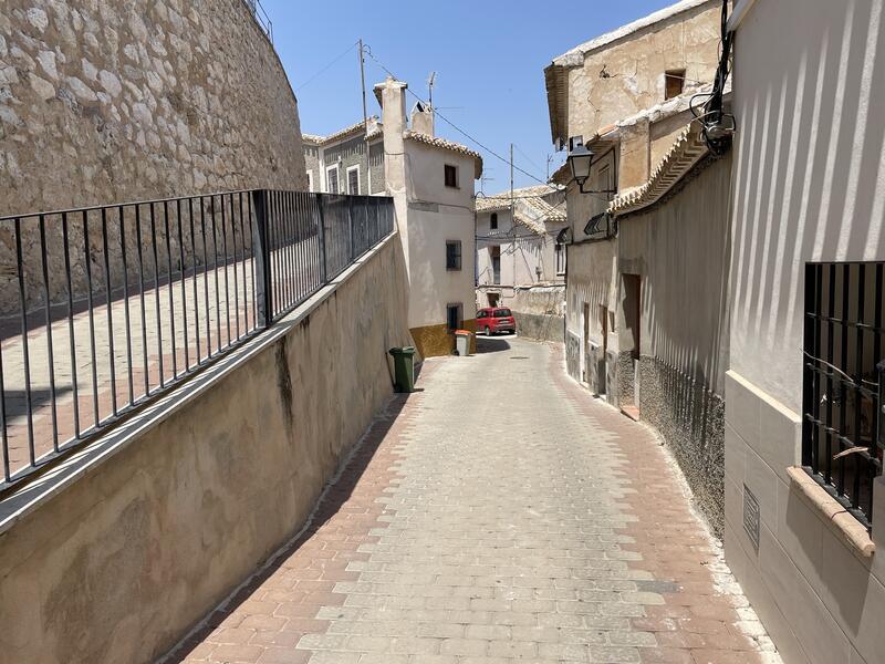 3 bedroom Townhouse for sale