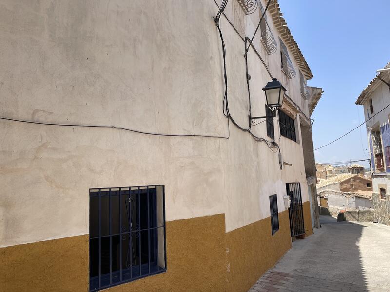 3 bedroom Townhouse for sale