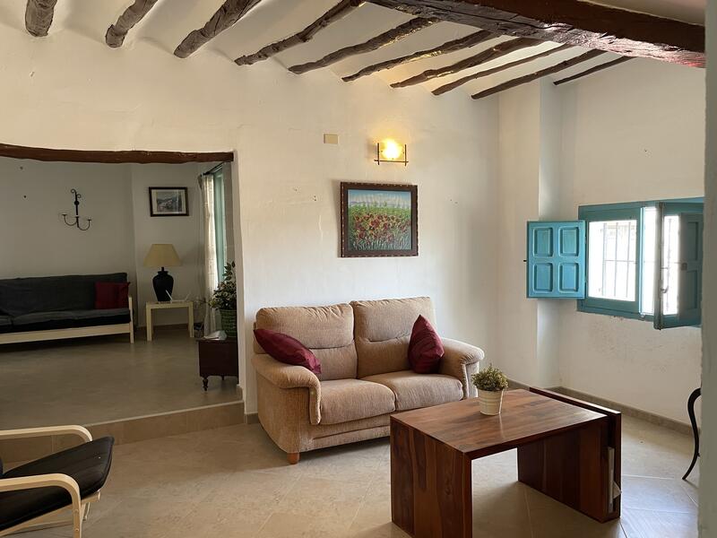 3 bedroom Townhouse for sale
