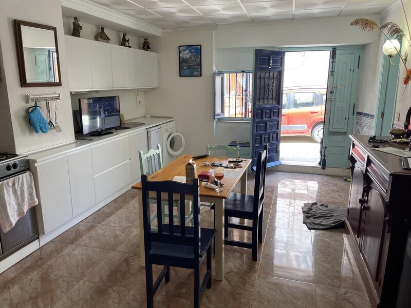 3 bedroom Townhouse for sale