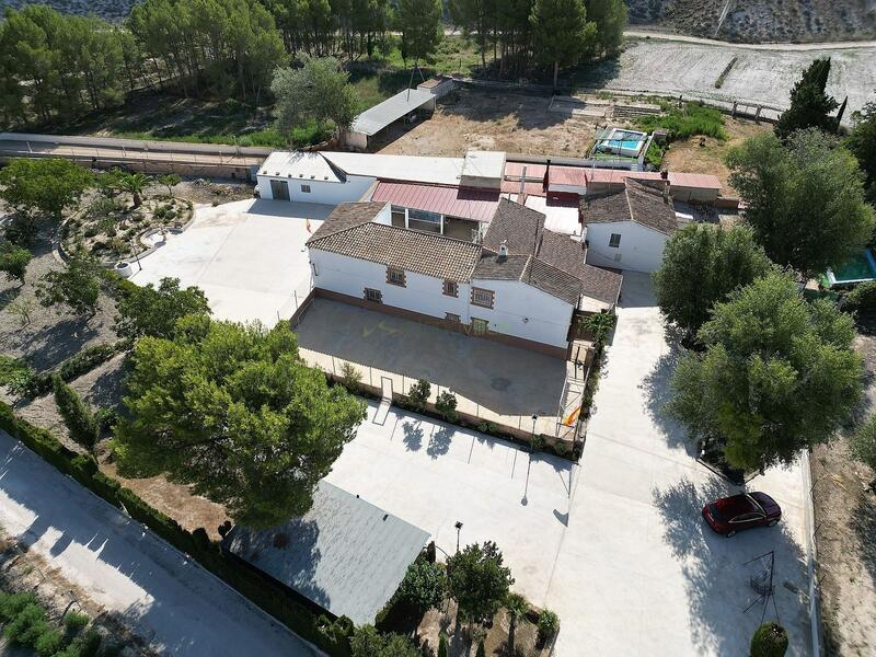7 Cuarto Villa en venta