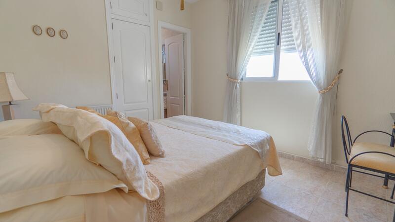 4 slaapkamer Villa Te koop