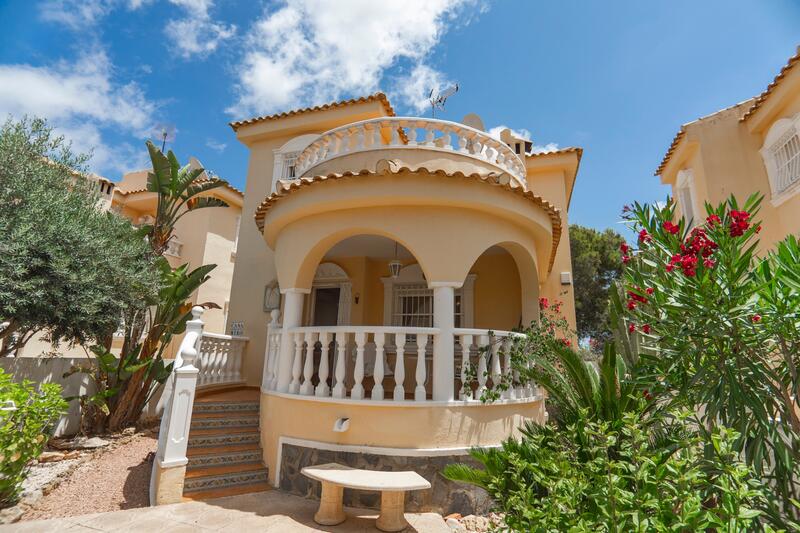 вилла продается в Ciudad Quesada, Alicante