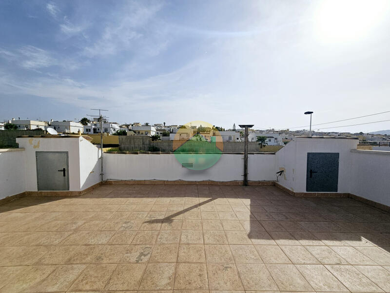 2 Cuarto Villa en venta