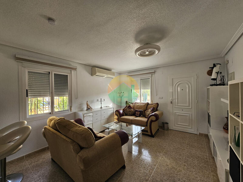 2 Cuarto Villa en venta