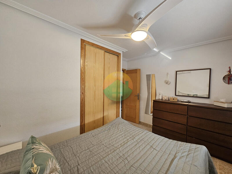 2 Cuarto Villa en venta
