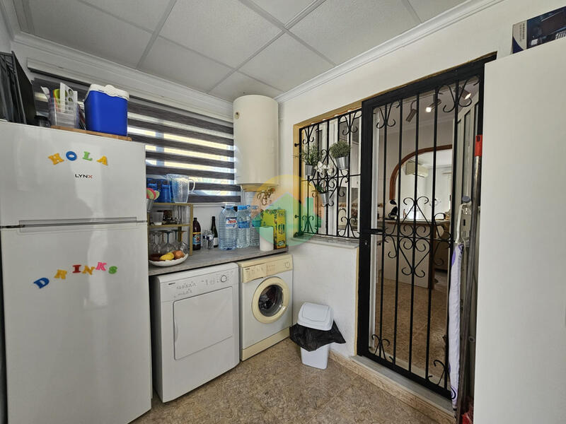 2 Cuarto Villa en venta