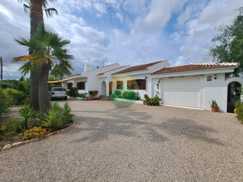 4 chambre Villa à vendre