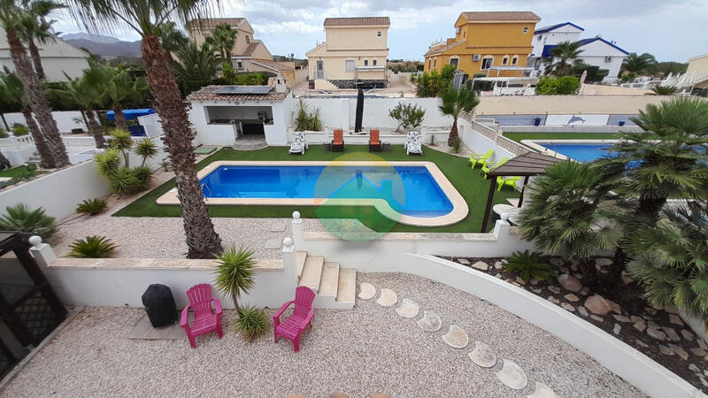 4 slaapkamer Villa Te koop